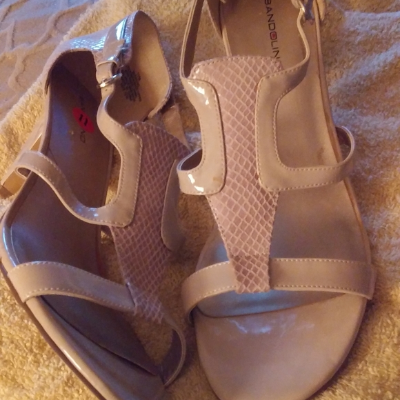 Bandolino women's shoes - Picture 2 of 8